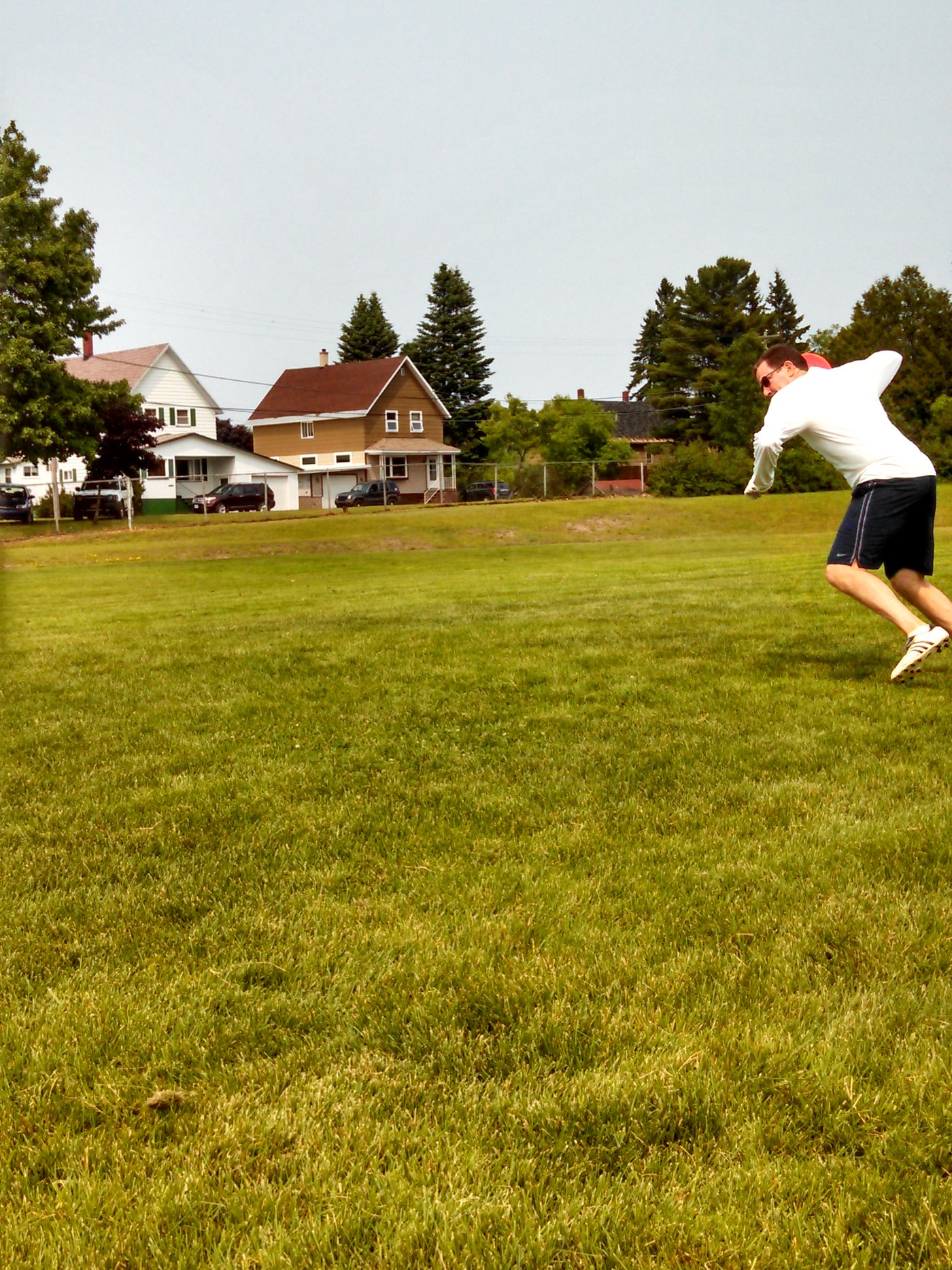 guts player throwing a disc during the International frisbee tournament
